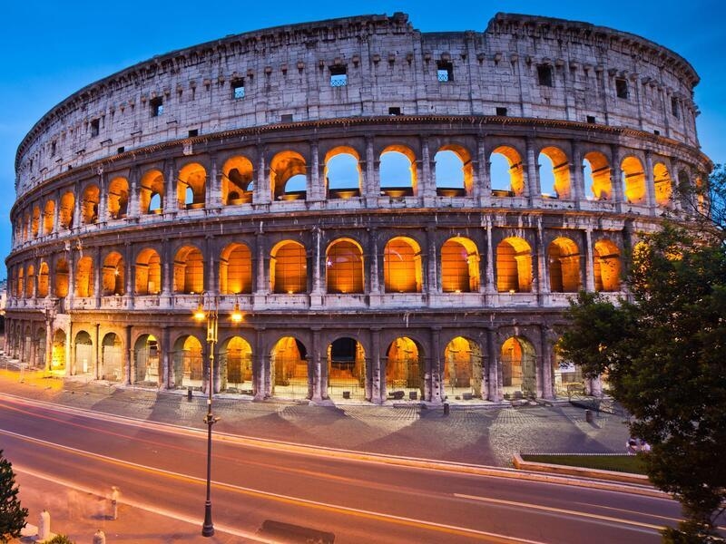 Величний Колізей у Римі, визначні місця Європи від TourUkraine.